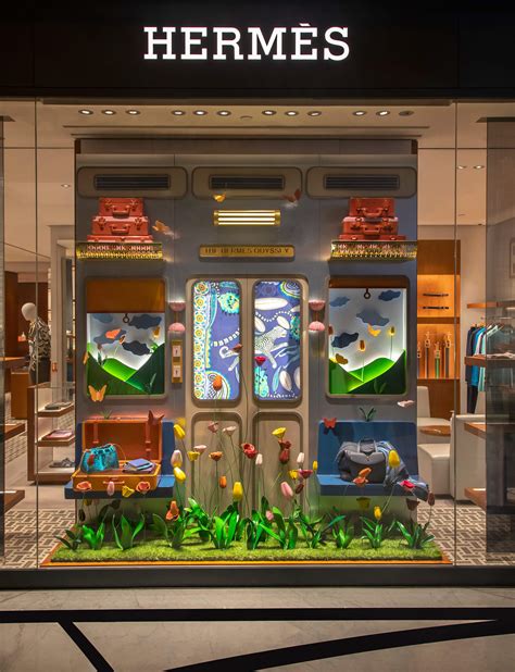 hermes window display.